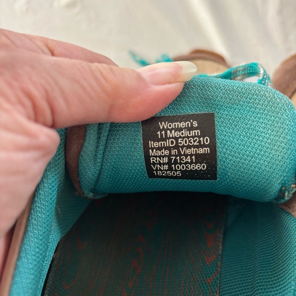 NWOT L. L. Bean Katahdin trail suede mesh Shoes - Beige brown turquoise SZ 11 M - Picture 7 of 13